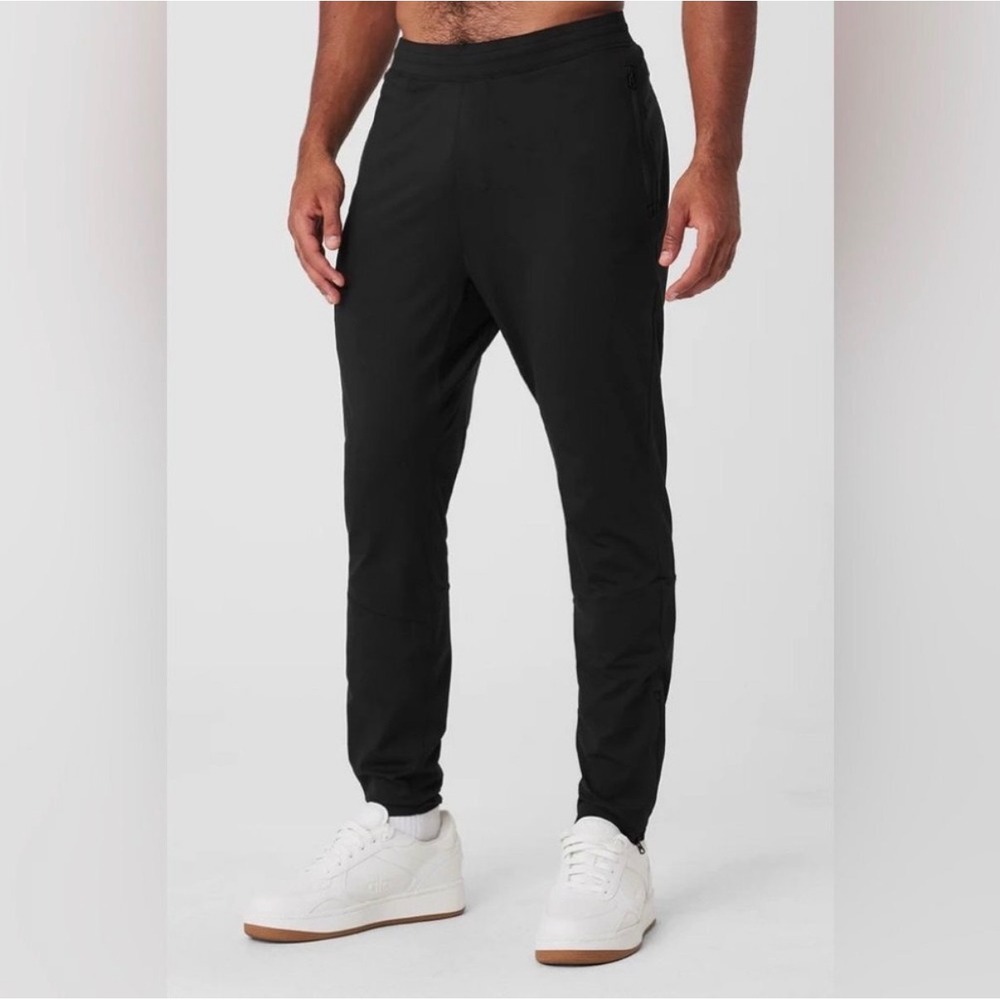 Alo Yoga Conquer React Performance Pants Black Tapered Active Joggers - Medium